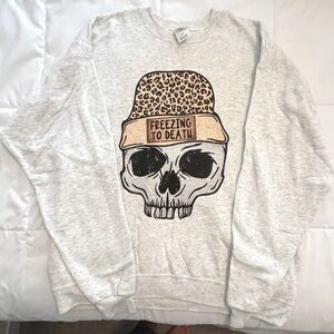 Hanes Gray Sweatshirt with Skull Design “Freezing To Death”. Size L. NWOT